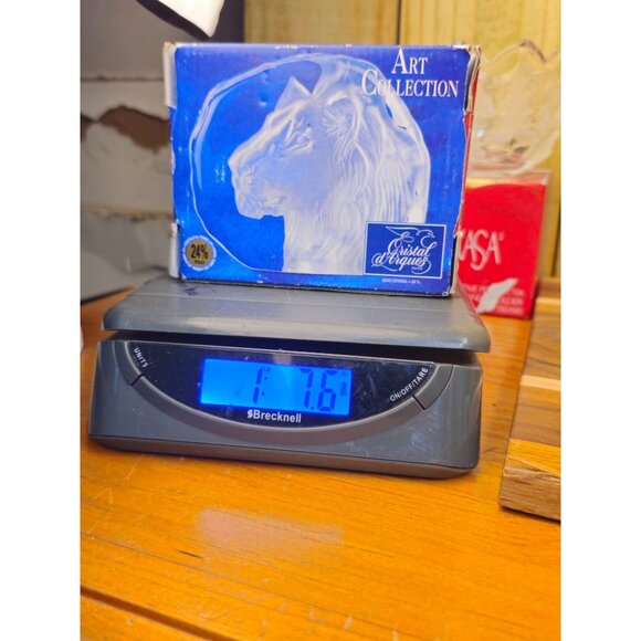 Cristal D'Arques Lion Paperweight - Picture 10 of 10